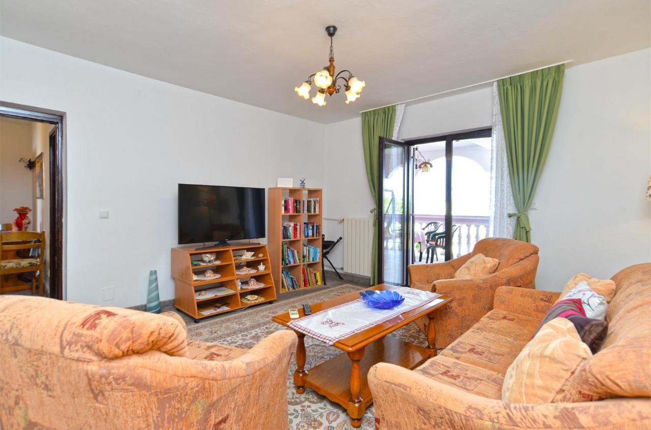 פרוי Apartments Anka 1223 מראה חיצוני תמונה