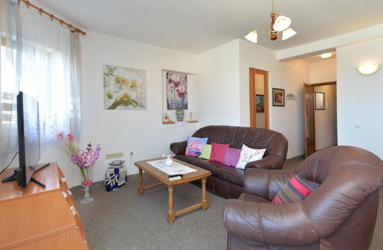 פרוי Apartments Anka 1223 מראה חיצוני תמונה