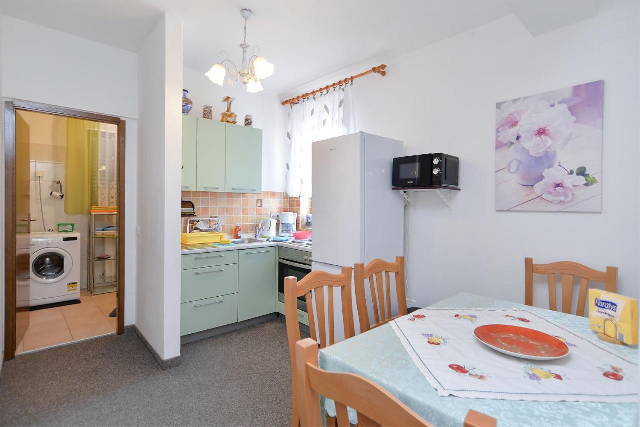 פרוי Apartments Anka 1223 מראה חיצוני תמונה